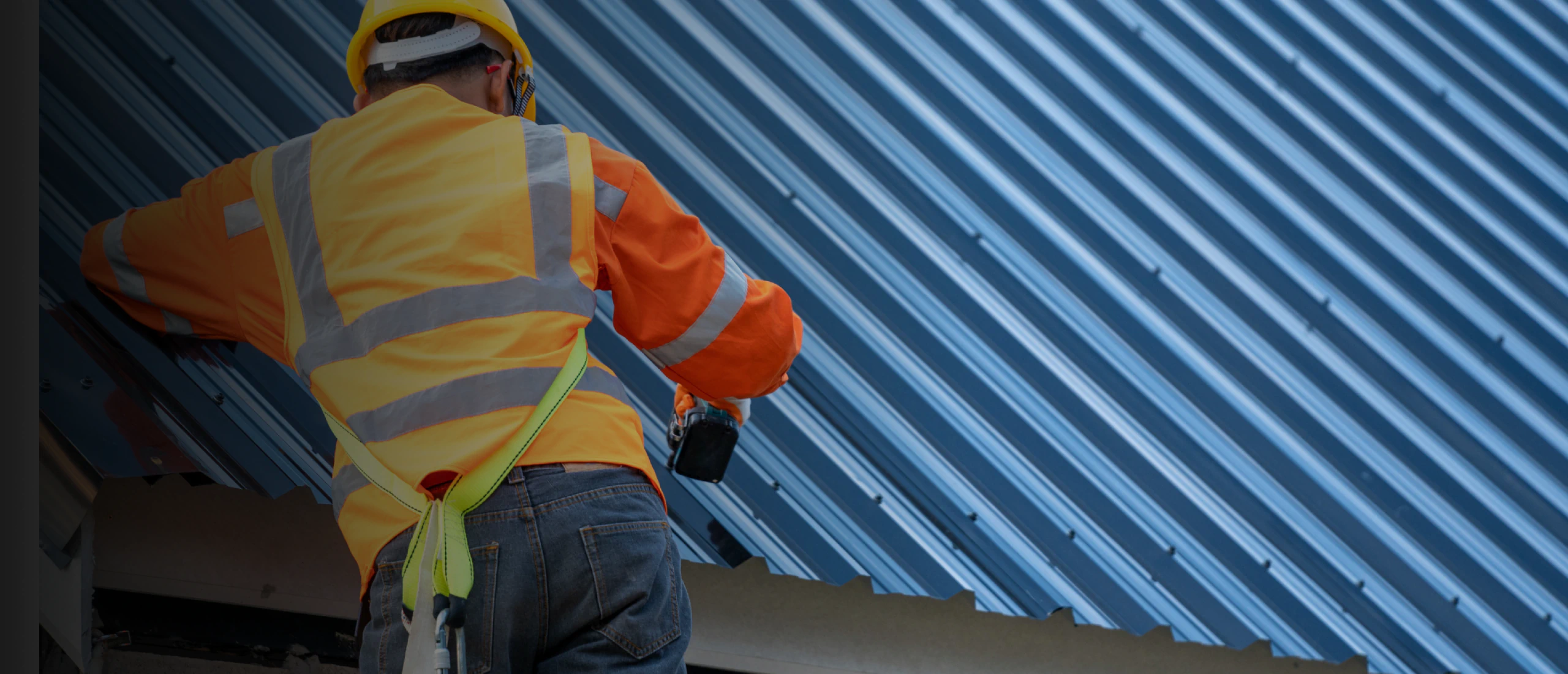 Barnes Roofing & Guttering hero 2